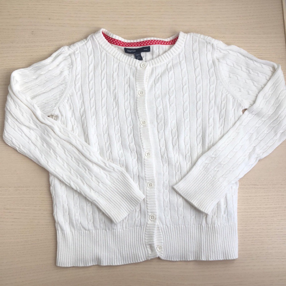 Classic white button-up cable-knit cardigan